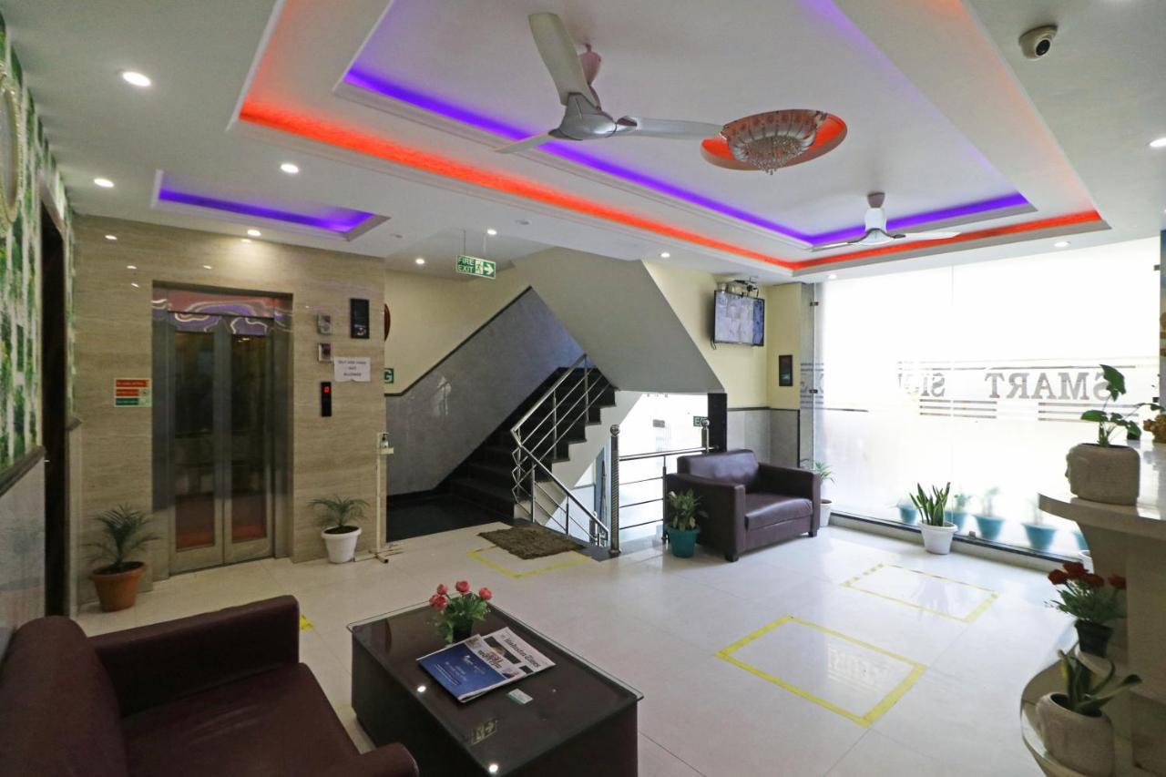 Hotel Smart Signature - Delhi Airport Nuova Delhi Esterno foto